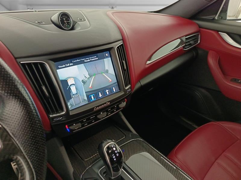 Maserati Levante 3.0 V6 430cv auto