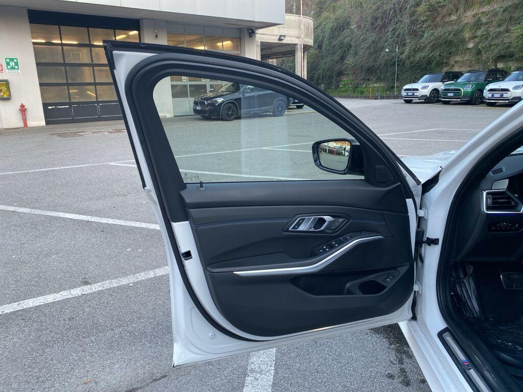 BMW Serie 3 M M340d Touring mhev 48V xdrive auto