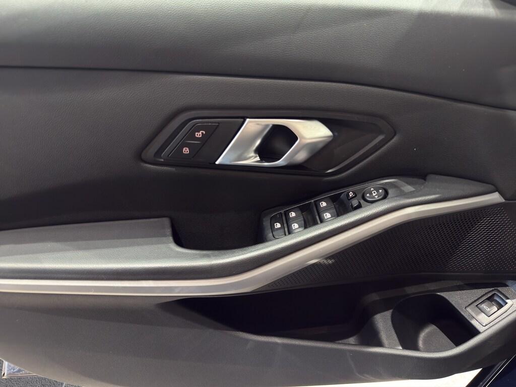 BMW Serie 3 316d Touring mhev 48V auto
