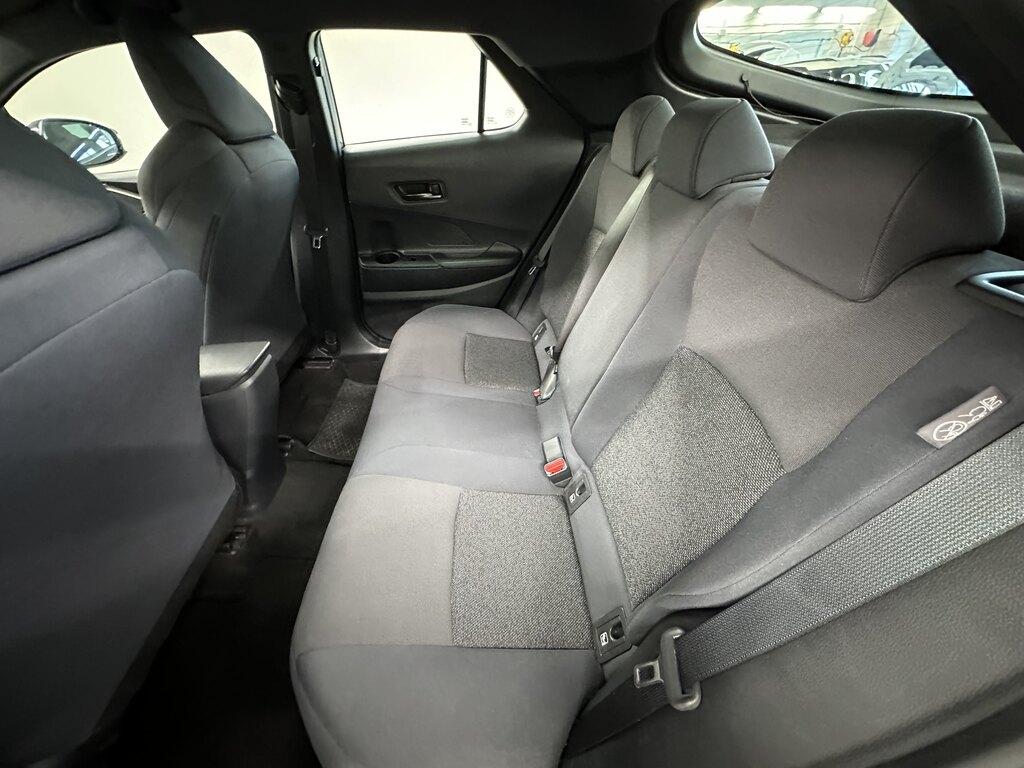 Toyota C-HR 1.8 hv Active fwd e-cvt