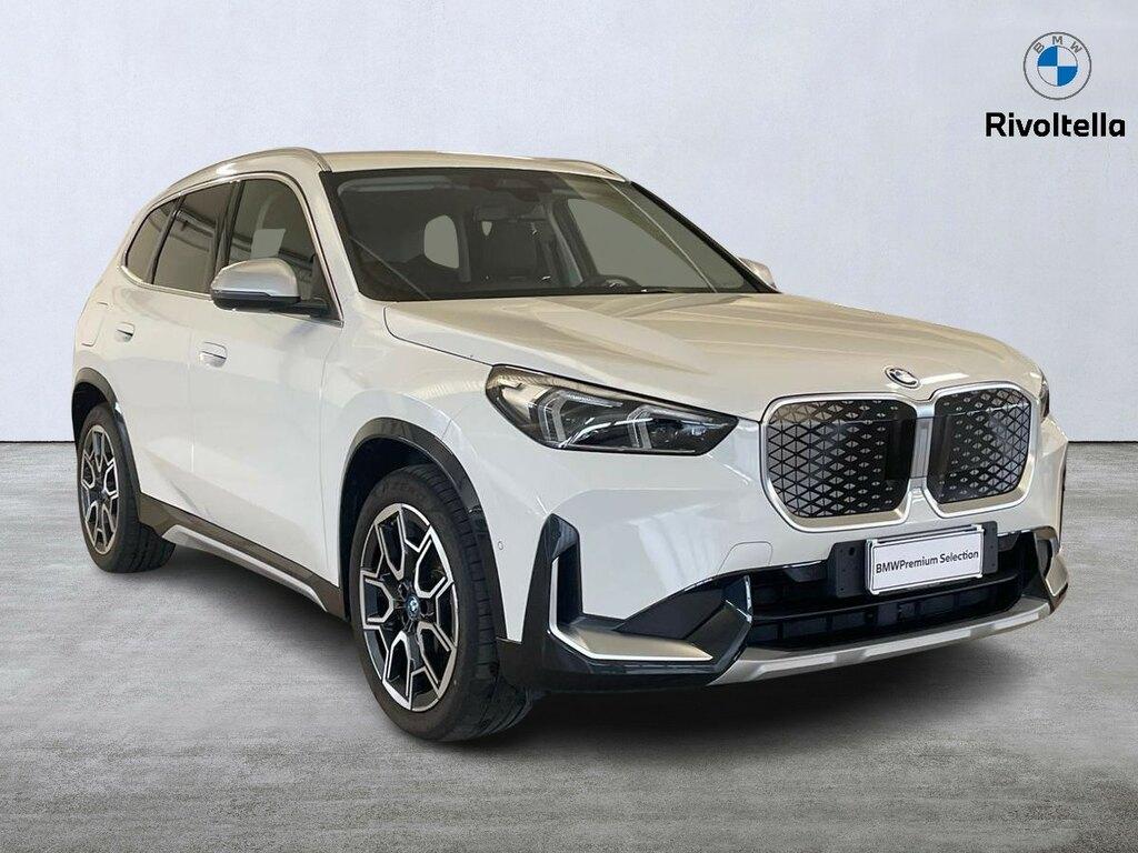 BMW iX1 edrive 20 X-Line