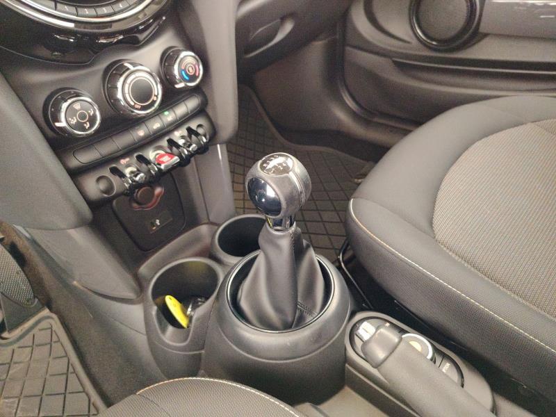 Mini One 1.5 TwinPower Turbo One Baker Street