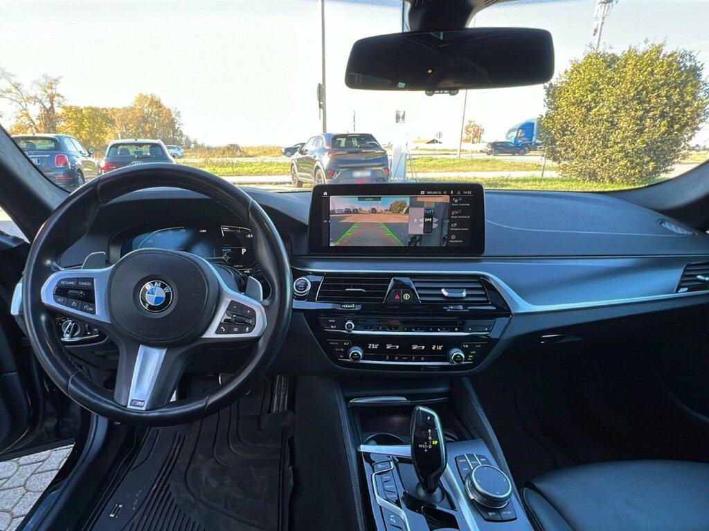 BMW Serie 5 530d Touring mhev 48V xdrive Msport auto