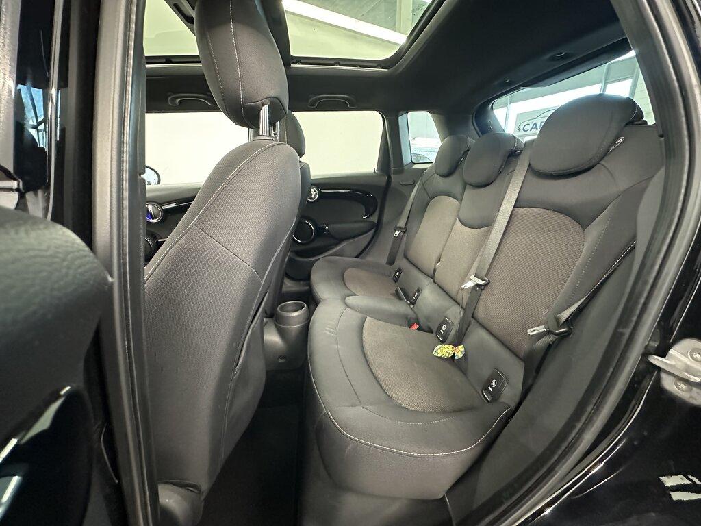Mini Cooper D 1.5 D Cooper D Business XL Auto
