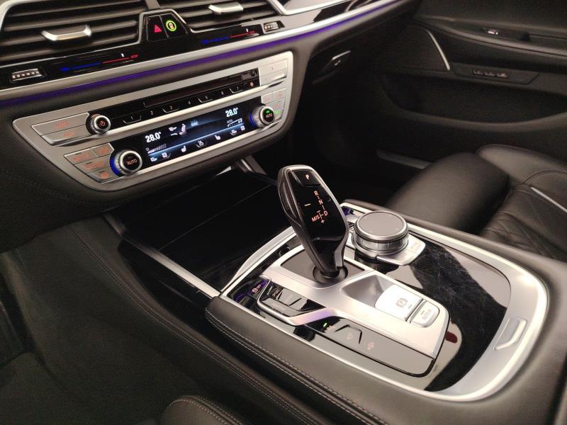 BMW Serie 7 730d mhev 48V xdrive auto