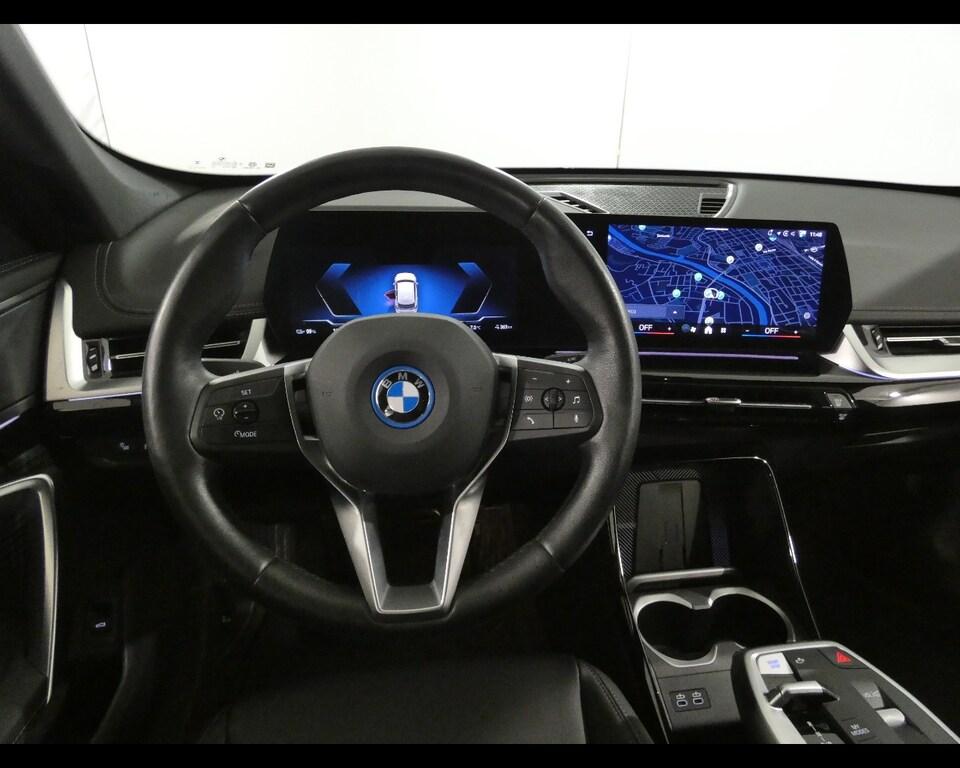 BMW iX1 edrive 20 X-Line