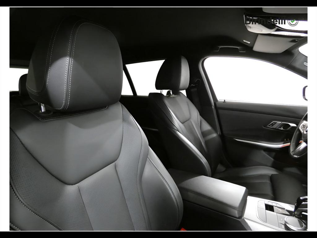 BMW Serie 3 320d Touring mhev 48V Msport auto