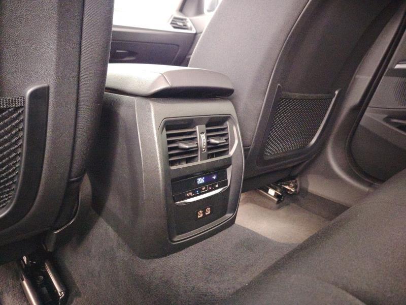 BMW Serie 3 318d Touring mhev 48V auto