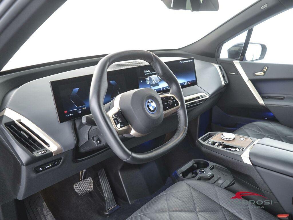 BMW iX xdrive50 pacchetto sportivo