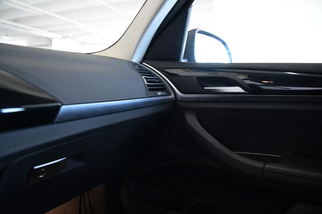 BMW X3 xdrive20d mhev 48V auto