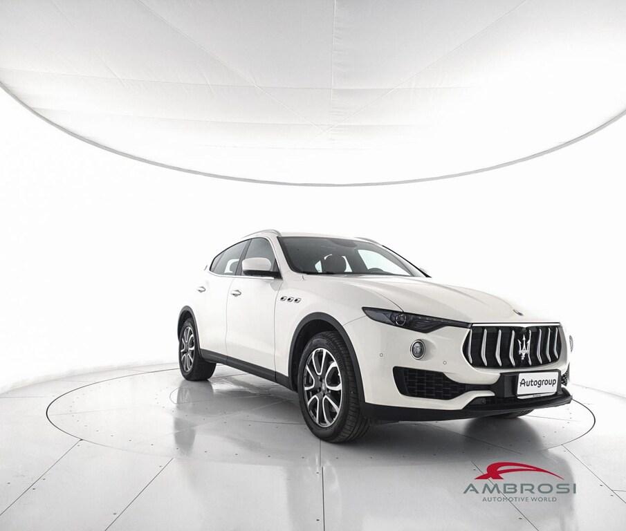 Maserati Levante 3.0 V6 275cv auto