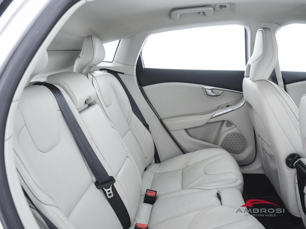 Volvo V40 Cross Country 2.0 D2 Ocean Race geartronic