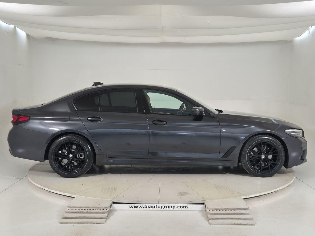 BMW Serie 5 520d mhev 48V xdrive Msport auto