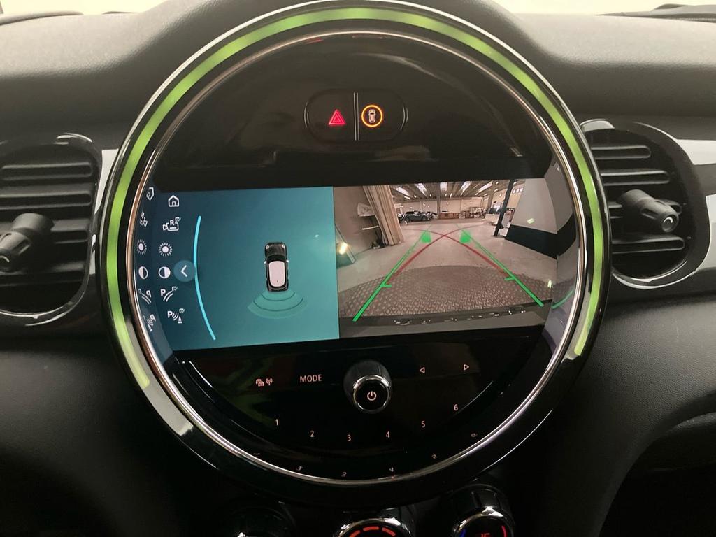 Mini Cooper 1.5 TwinPower Turbo Cooper Business DCT