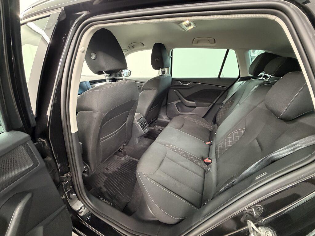 Skoda Kamiq 1.0 g-tec Ambition 90cv