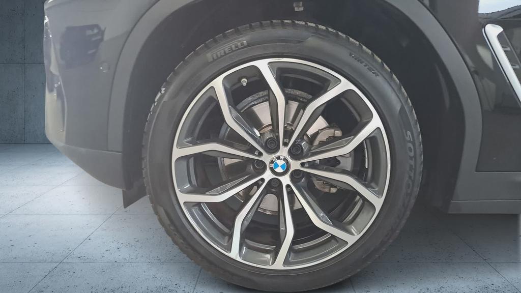 BMW X3 xdrive20d mhev 48V auto
