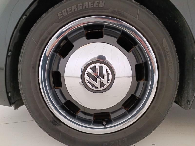 Volkswagen Maggiolino Cabrio 1.6 tdi Design 105cv