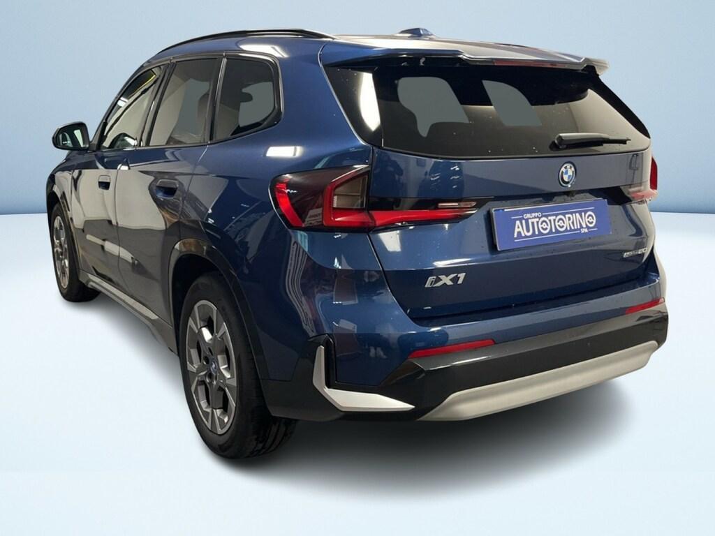 BMW iX1 edrive 20 X-Line