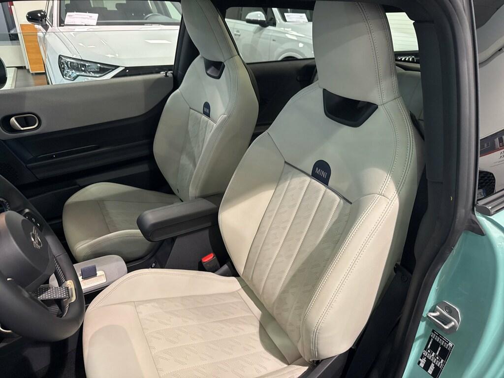 Mini Mini Cooper 3p 1.5 C Favoured auto