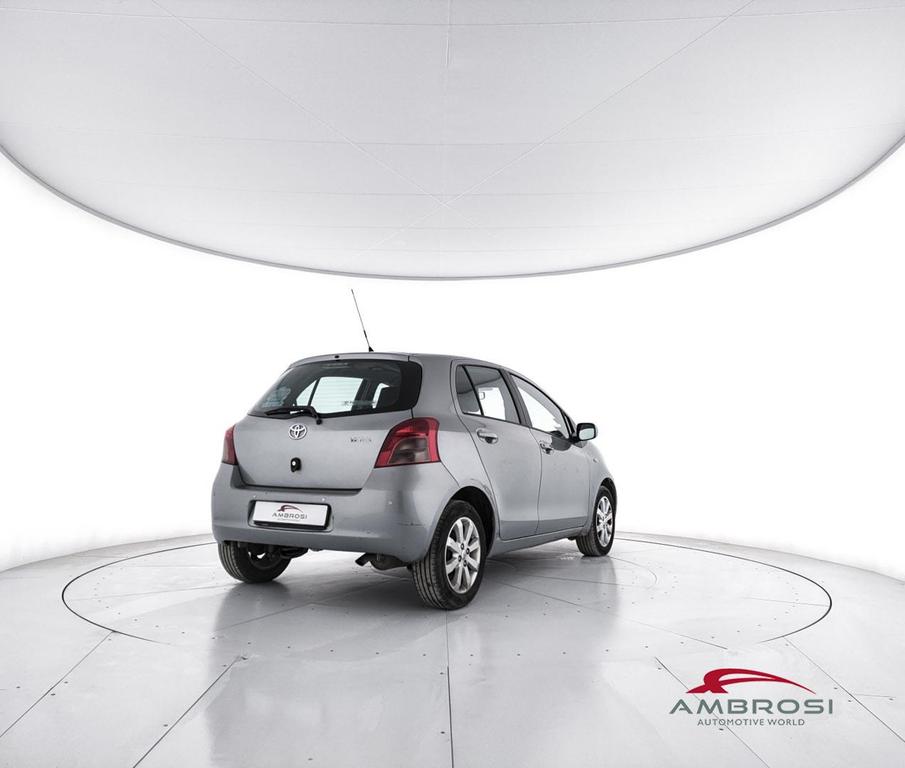 Toyota Yaris 1.3 Sol 5p