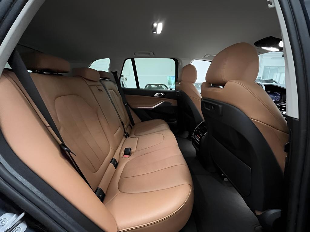 BMW X5 xdrive40d mhev 48V xLine auto