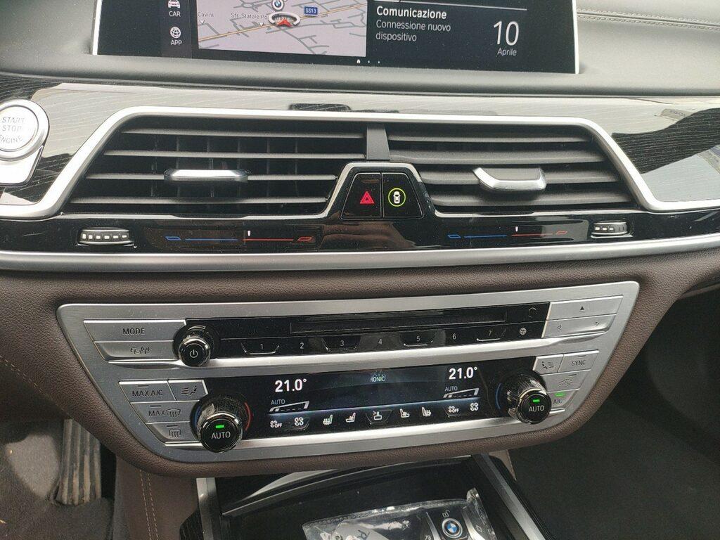 BMW Serie 7 730d mhev 48V xdrive auto