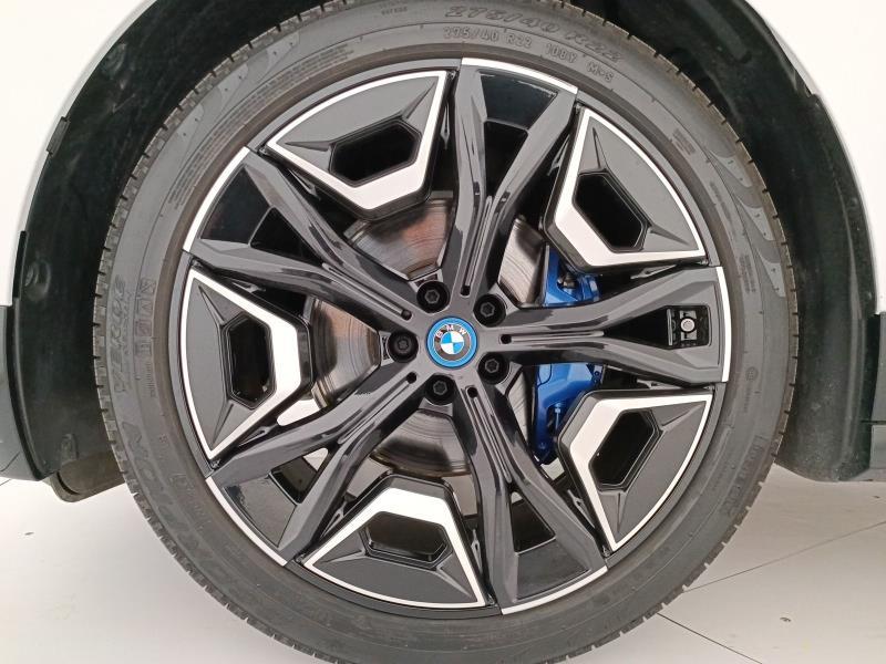 BMW iX xdrive40