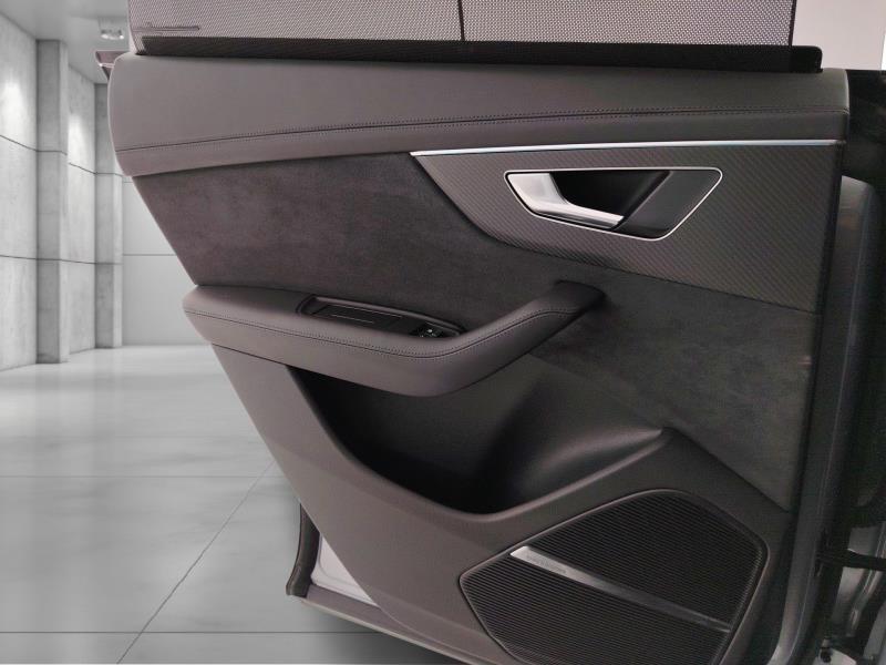 Audi Q8 RS 8 4.0 mhev quattro tiptronic