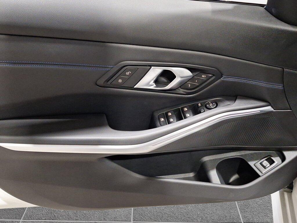 BMW Serie 3 320d Touring mhev 48V xdrive M Sport Pro auto