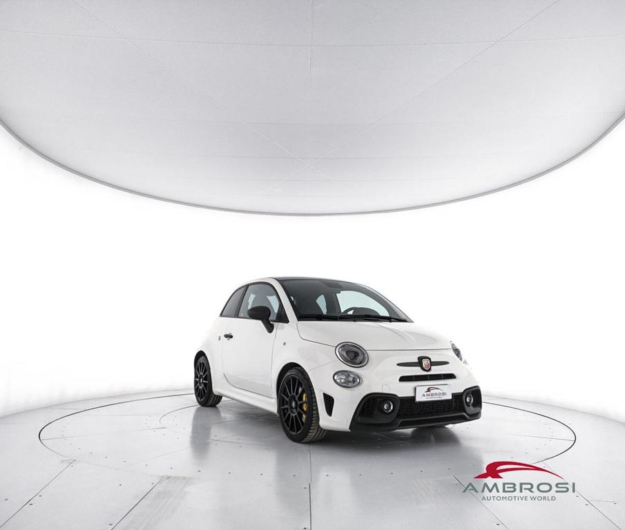 Abarth 695 1.4 t-jet 180cv