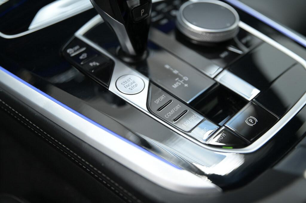 BMW X5 xdrive30d mhev 48V Msport auto