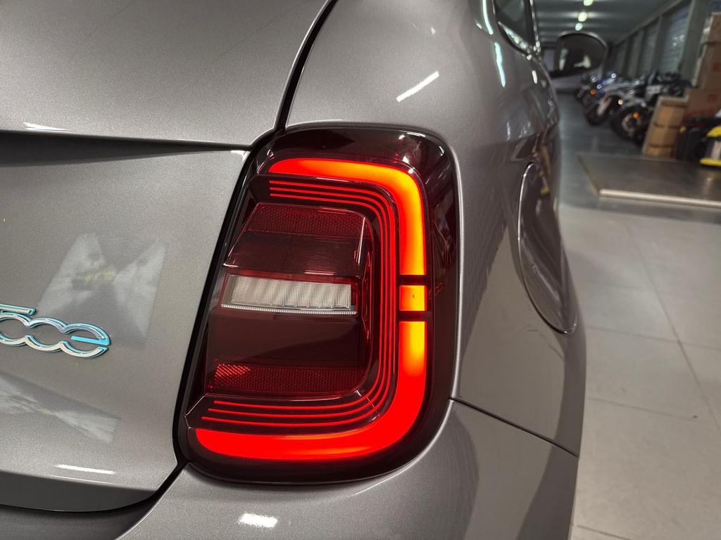 Fiat 500 e 42 kWh