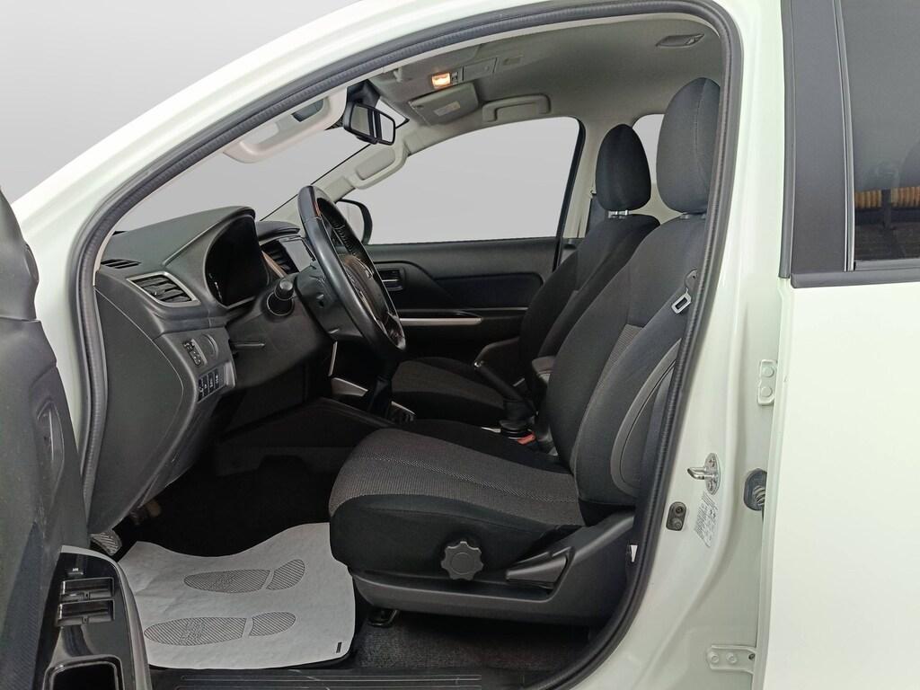 Mitsubishi L200 d.cab 2.3d Intense 4wd 150cv