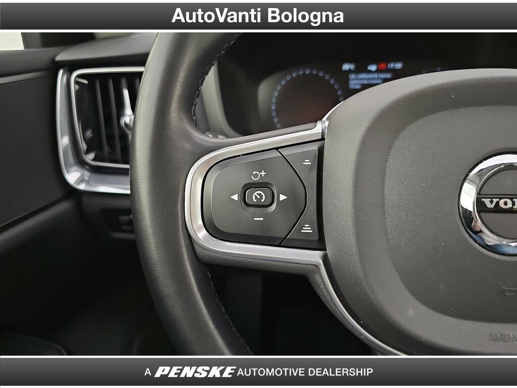 Volvo V60 2.0 B4 Momentum Business auto