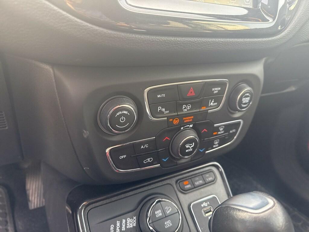 Jeep Compass 1.3 turbo t4 phev Trailhawk 4xe at6
