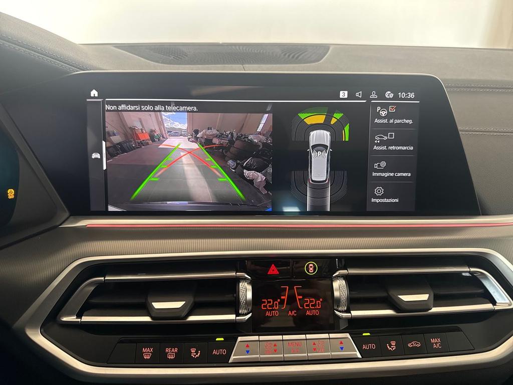 BMW X5 xdrive30d mhev 48V xLine auto