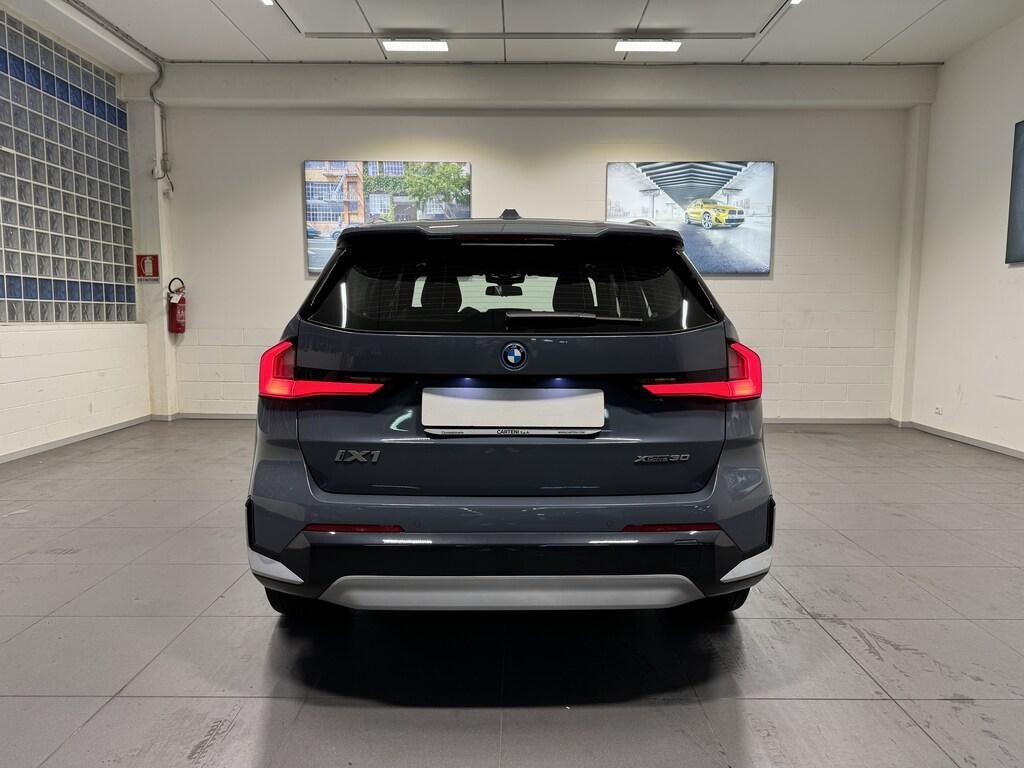BMW iX1 30 xdrive X-Line