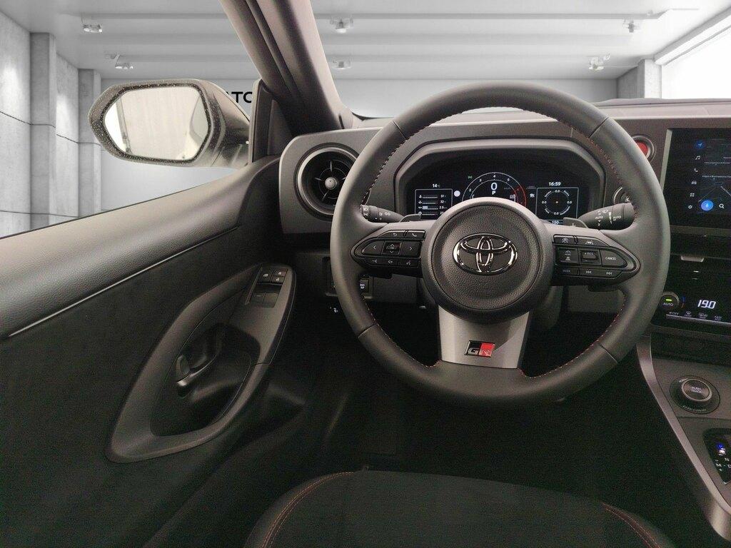 Toyota GR Yaris 1.6 Circuit dat-8