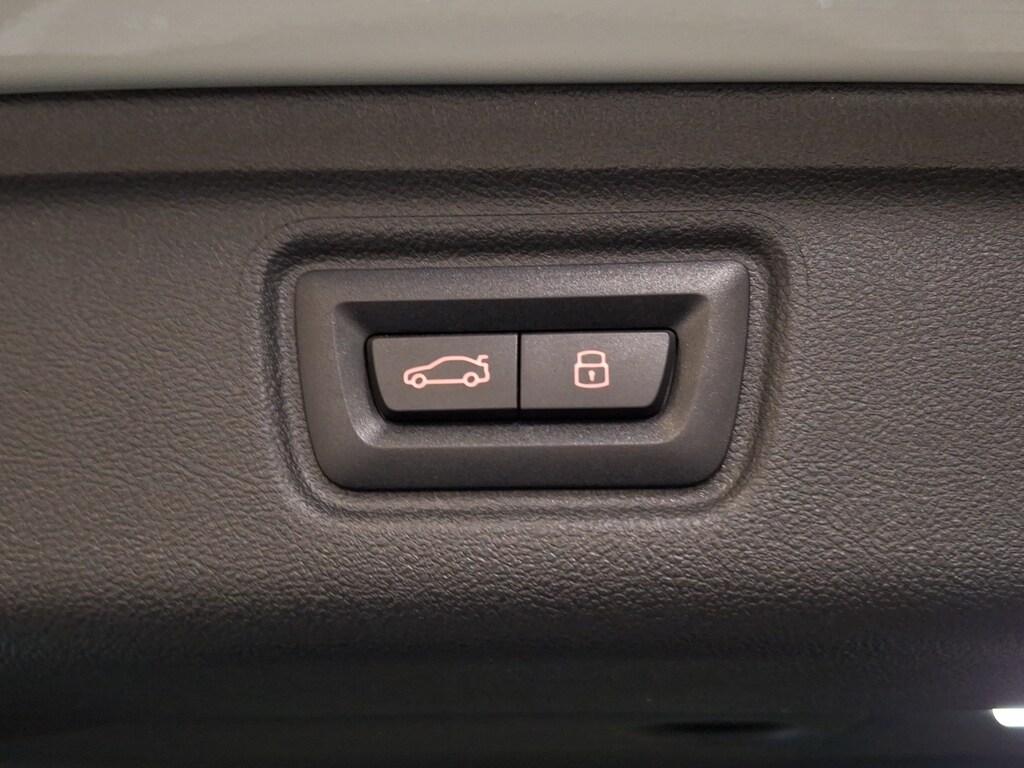 BMW Serie 3 320d Touring mhev 48V xdrive M Sport Pro auto