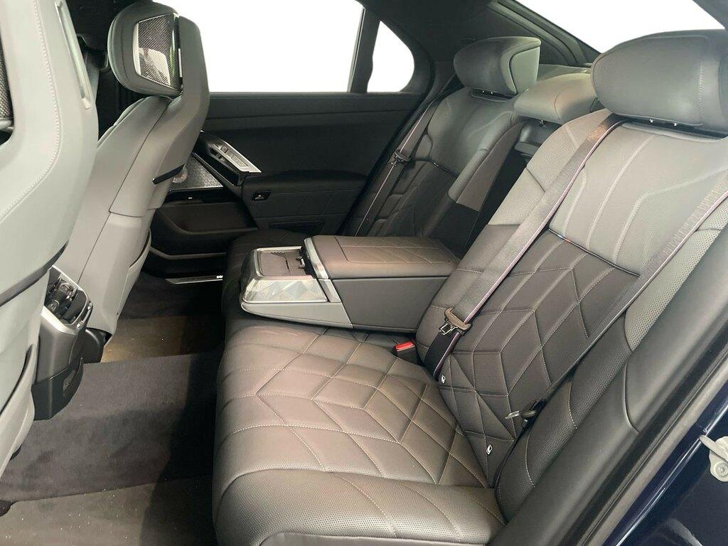BMW Serie 7 i7 xdrive60 Msport