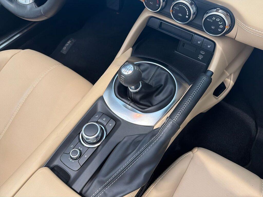 Mazda MX-5 1.5 Kazari