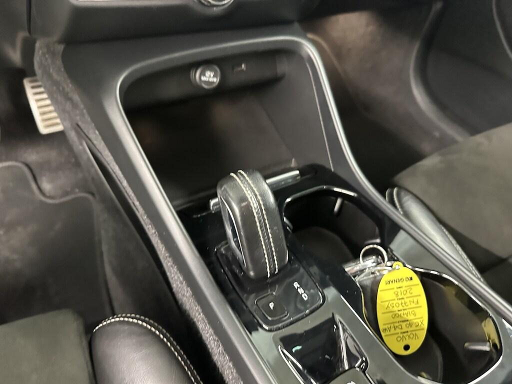 Volvo XC40 2.0 D4 awd geartronic