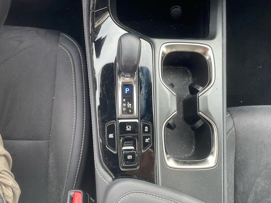 Lexus NX 2.5 hybrid Business 4wd e-cvt
