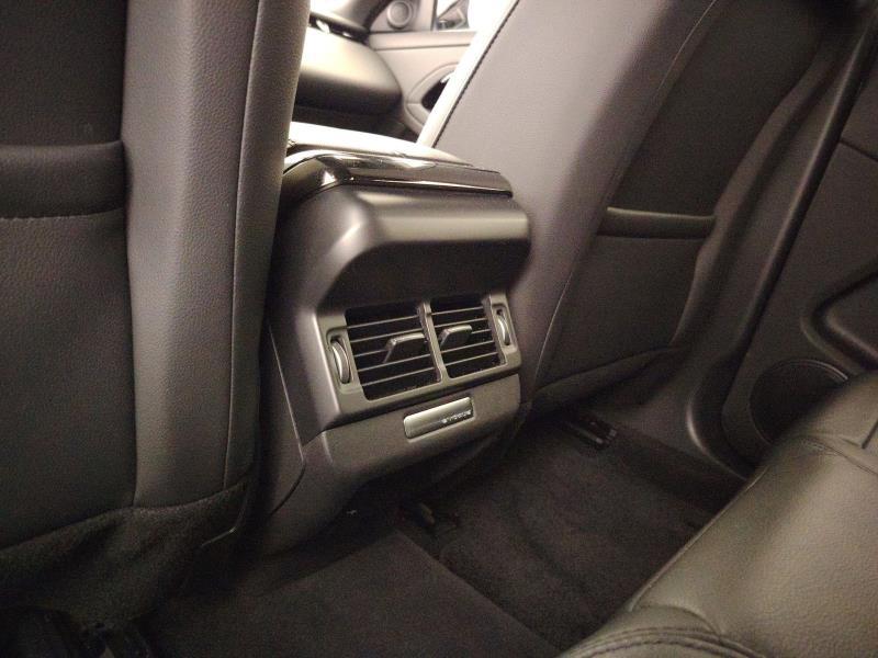 Land Rover Range Rover Evoque Evoque 1.5 i3 mhev R-Dynamic fwd 160cv auto