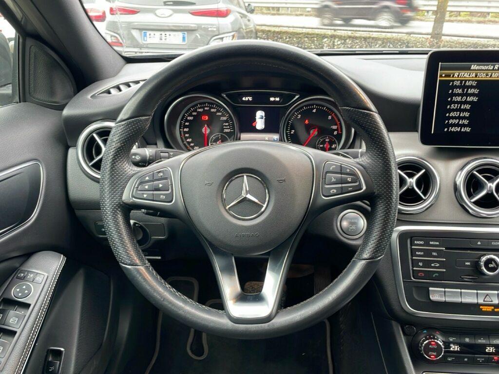 Mercedes GLA 200 d Sport 4matic auto