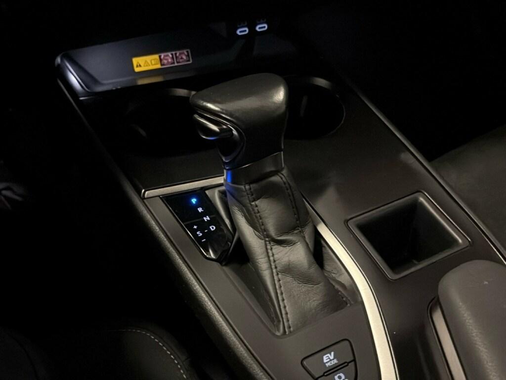 Lexus UX 250h 2.0 Urban 2wd cvt