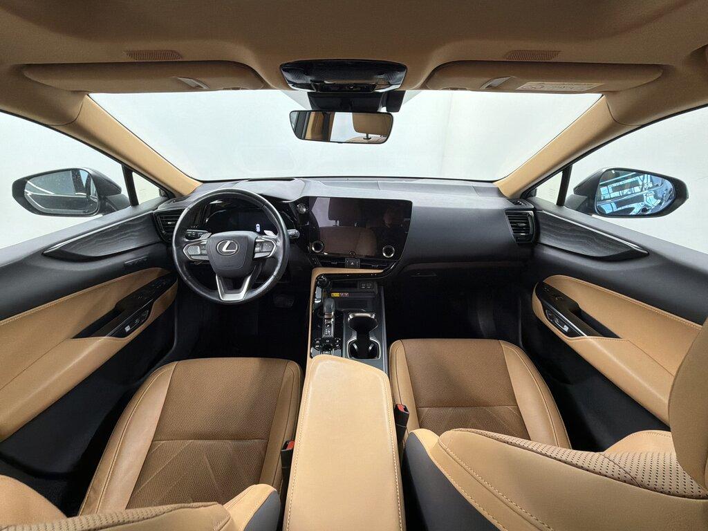Lexus NX 2.5 plug-in Luxury 4wd e-cvt
