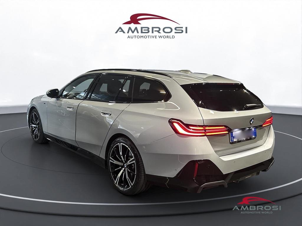 BMW Serie 5 520d Touring 48V xdrive Msport auto