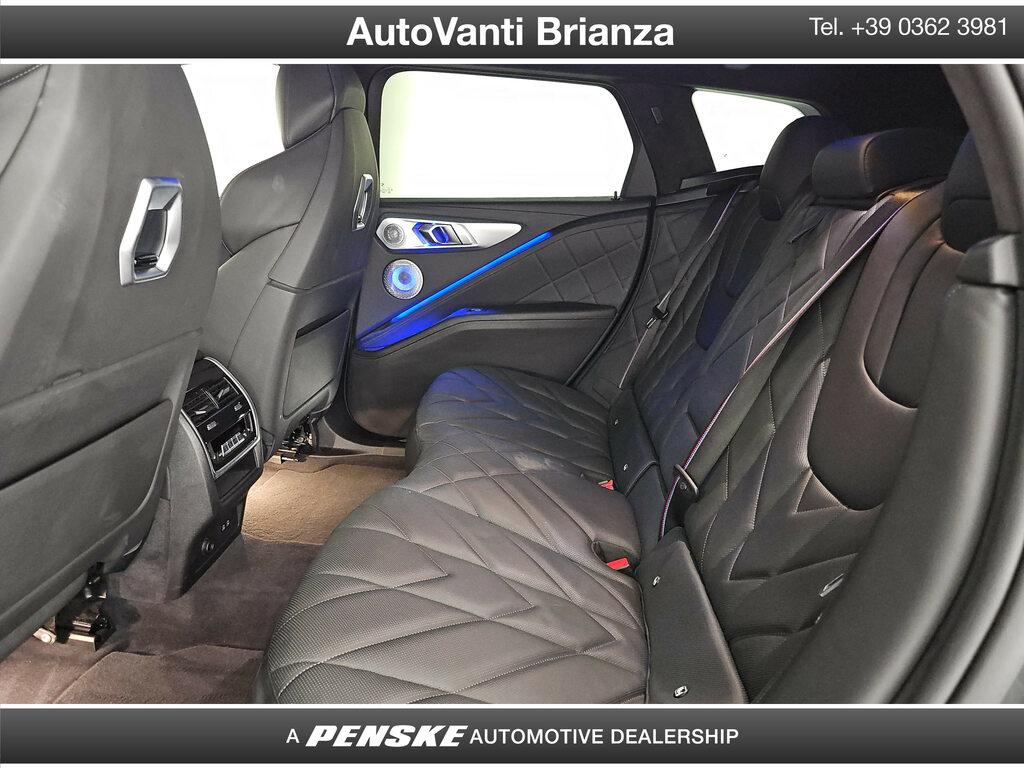 BMW XM 4.4 steptronic