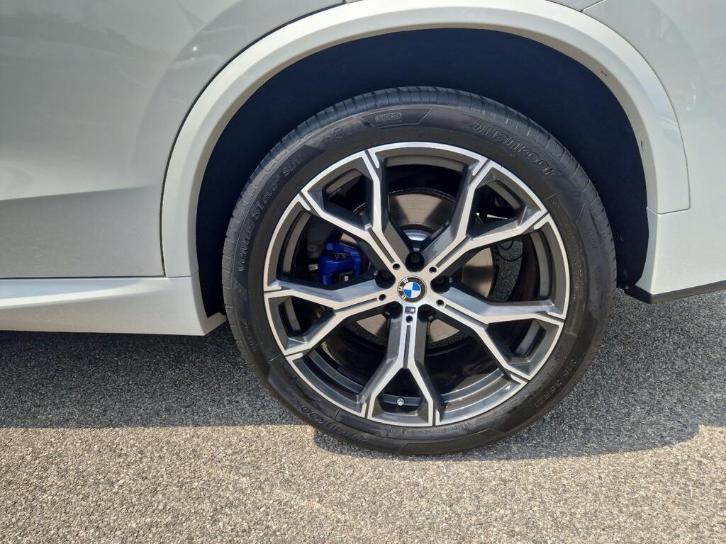 BMW X5 xdrive30d mhev 48V Msport auto